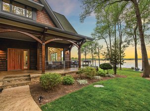 Paradise Peninsula: Lake Norman Luxury Rental