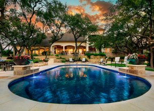 A Spectacular New Listing In Hill Country Village