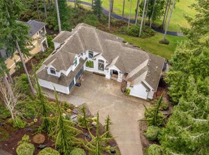 Gig Harbor Gated Golf Course Home