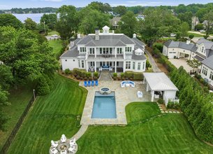 Stunning Waterfront Property on Lake Norman