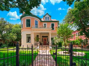 In The Highly Sought-After King Williams Historic District