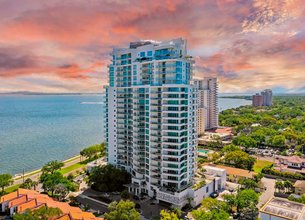 Penthouse Estate Residence in Virage Bayshore