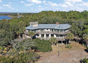 Remodeled Extraordinary Estate that Exceeds Expectations of Luxury