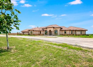 Gorgeous 168+ Acres Of Texas Farm And Ranch Land In Coupland