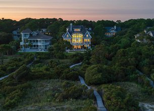 Exquisite Oceanfront Estate in Kiawah Island