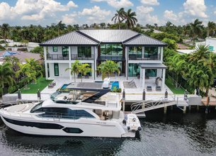 Ultimate Yachtsman's Amenities with 100ft Deepwater