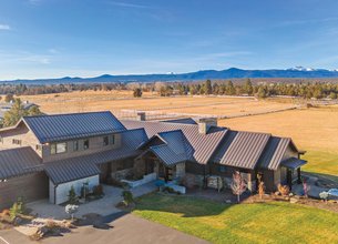 Gorgeous Estate in the Heart of Tumalo
