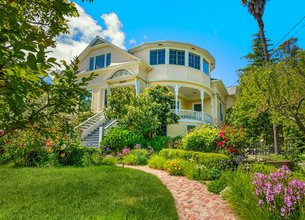 In Historic Glenridge District Of Downtown Los Gatos