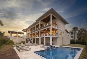 Steps from the Wide Beach of Isle of Palms