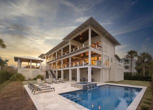 Steps from the Wide Beach of Isle of Palms