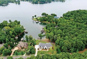 Luxury Waterfront Lifestyle on Lake Wylie