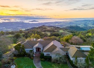 Sonoma Valley Hilltop Estate 