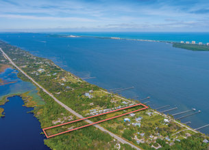 Waterfront Lot along the Historic Indian River Drive