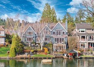 CLASSIC OSWEGO LAKE FRONT LIVING