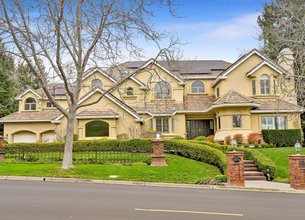 Stunning Custom Estate Located In The Prestigious Blackhawk Country Club