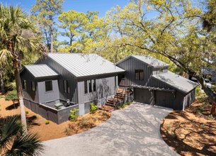 Exquisite, Fully Renovated Kiawah Island Retreat