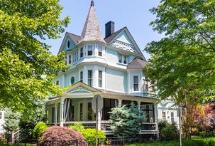 Queen Anne Victorian Dating Back to 1893