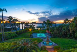 Nestled In Clearwater’s Historic Harbor Oaks Neighborhood