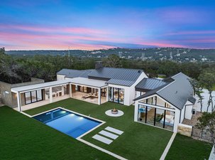 New Modern Ranch Residence On 5 Acres