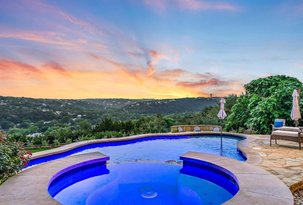 Stunning Poolside Views In Steiner Ranch