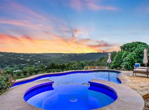 Stunning Poolside Views In Steiner Ranch