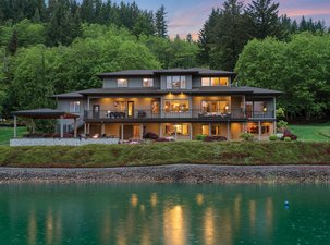 MOUNTAIN RETREAT WITH PRIVATE LAKE