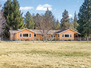 HORSE PROPERTY IN TUMALO 