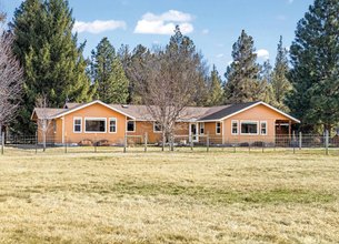 HORSE PROPERTY IN TUMALO 