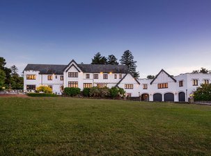 Stunning Grand Hillsborough Estate 