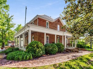 Rare Circa 1900 Home - Renovated On 10 Level Acres