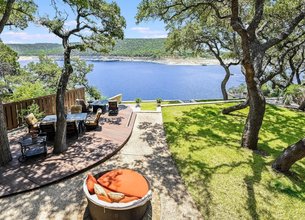 Private Waterfront Home On Lake Travis