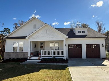 Your Waterfront Dream Home Awaits!