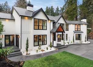 MODERN FARMHOUSE—LAKE OSWEGO