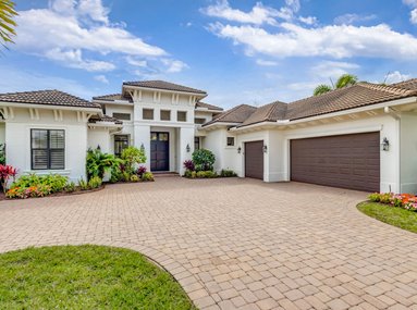Live the Pinnacle of Luxury 