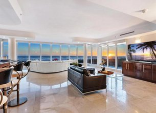 Exquisite Gulf-Front Penthouse