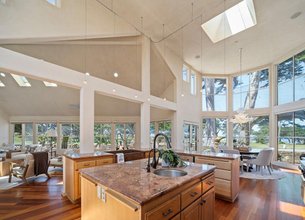 Experience Coastal Luxury Living in Pacifi c Grove