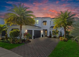 Lakefront Estate Located in Prestigious Palm BeachCounty Community