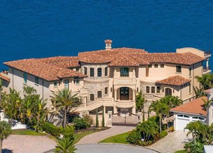 Screen-Famous Mansion