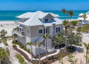 Beachfront Luxury On Palm Island! 
