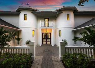 Fully Renovated Home in Prestigious Jupiter Hills