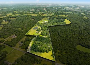 Custom Modern Farmhouse Estate on 44.85 Acres