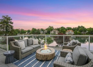Stunning Lakefront Home in The Peninsula 