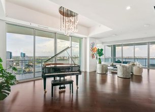 Prestigious Penthouse At The Virage
