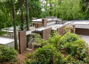 Mid-Century Modern Masterpiece