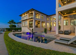 Experience The Ultimate In Waterfront Living 