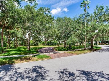 Discover The Perfect Canvas For Your Dream Home!