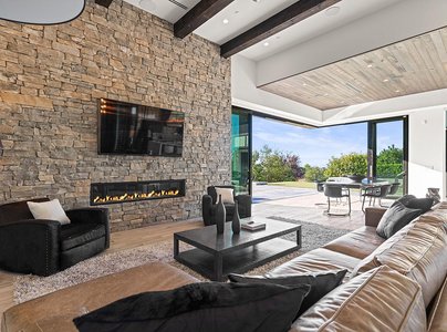 Architectural Masterpiece of Modern Luxury!