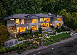 Rare Laurelhurst Waterfront Estate