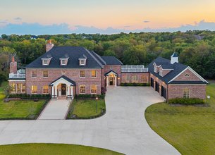 Custom Home Built by GG Cain on a Tree-lined Two Acre Lot
