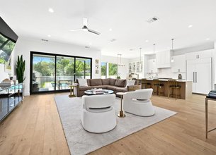  Sophisticated Home In The Heart Of Central Austin